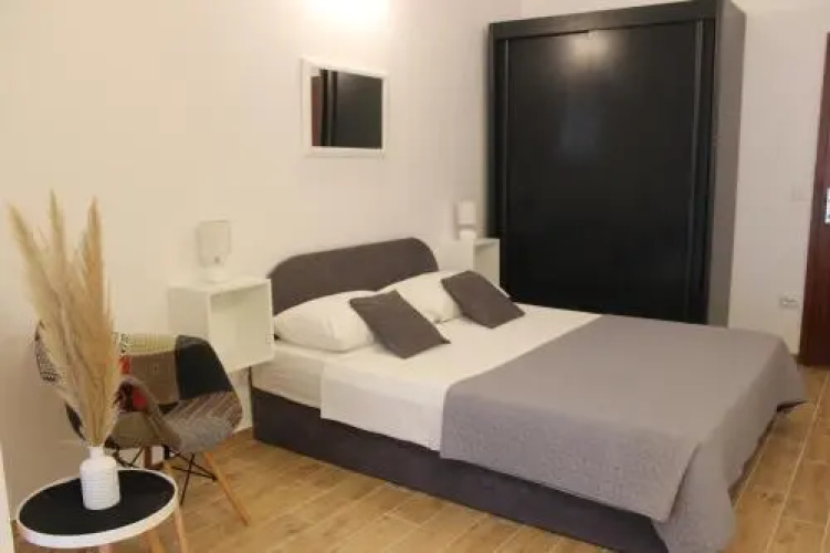 Apartments Dejana Štinjan