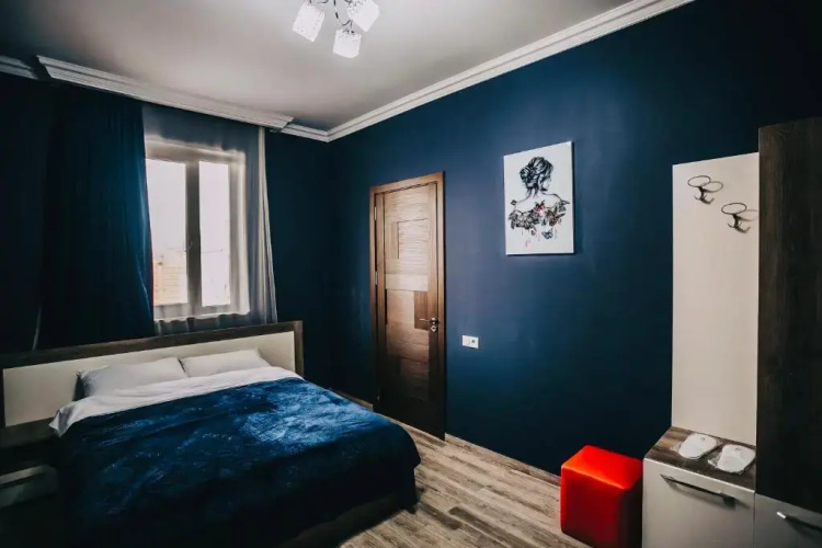 7 Rooms Hotel
