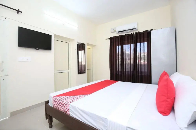 Jb Lodge By OYO Rooms