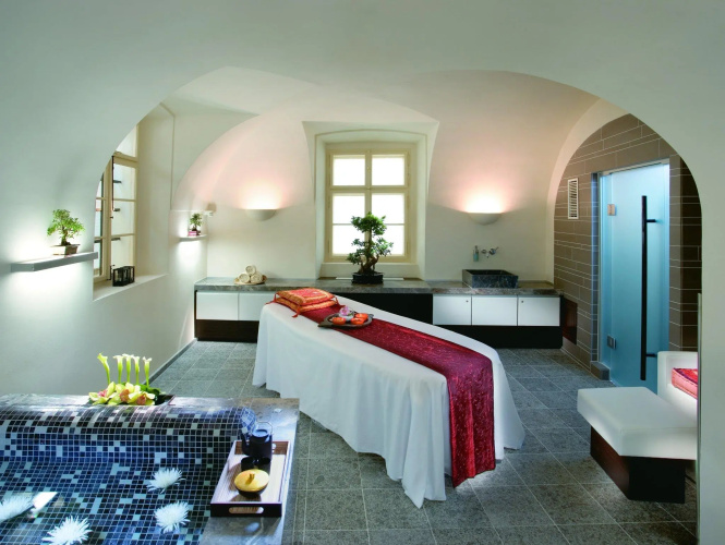 Mandarin Oriental, Prague