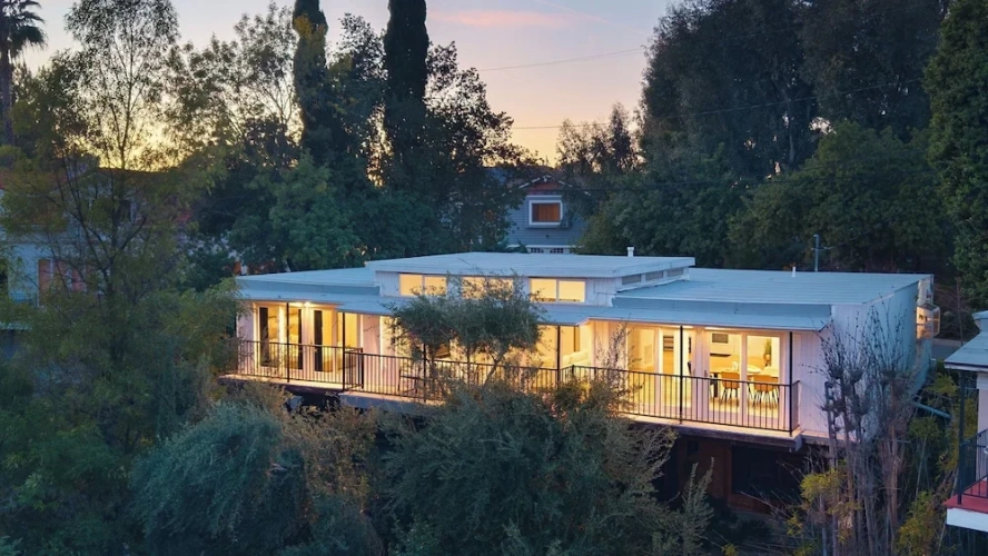 3 Bedrooms Cottage