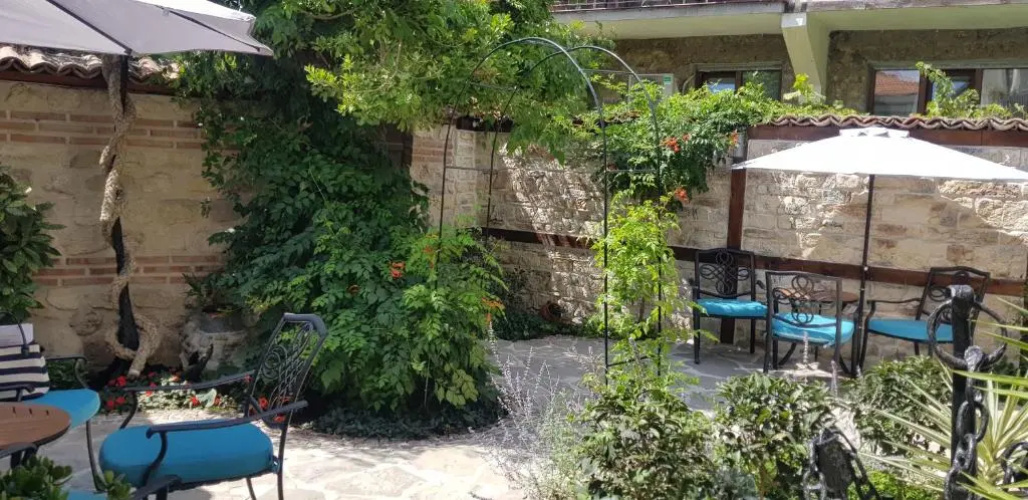 Hotel Kirios