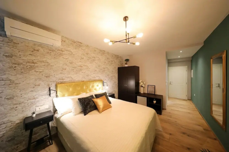 Aldo Apartments Center