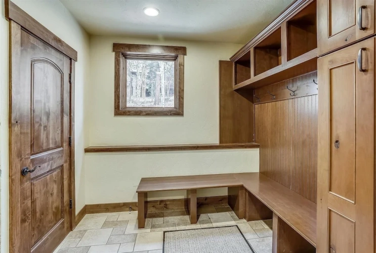 4 Bedrooms Cottage