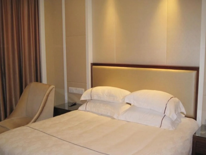 Yiwu Guomao Hotel