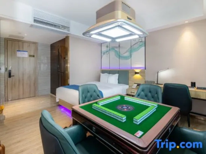Premier room