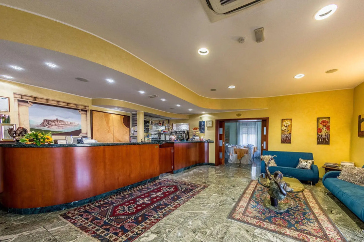 Aquila Hotel