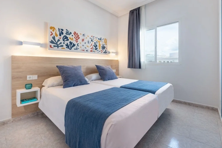 1 Bedroom Apartment with balcony