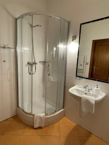 Economy Twin room