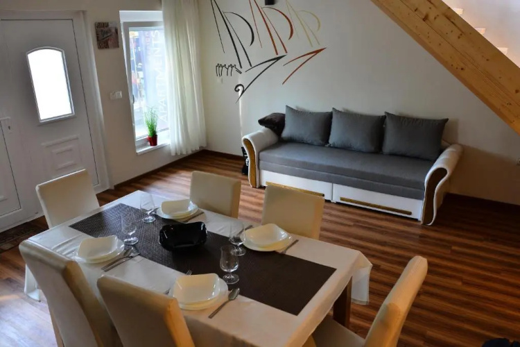 Room4U Apartment