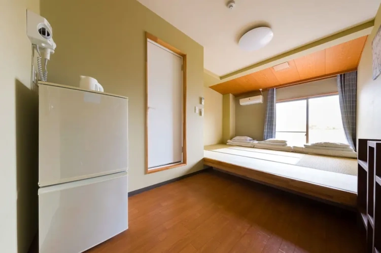 Comfort room
