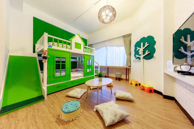 SR Life House
