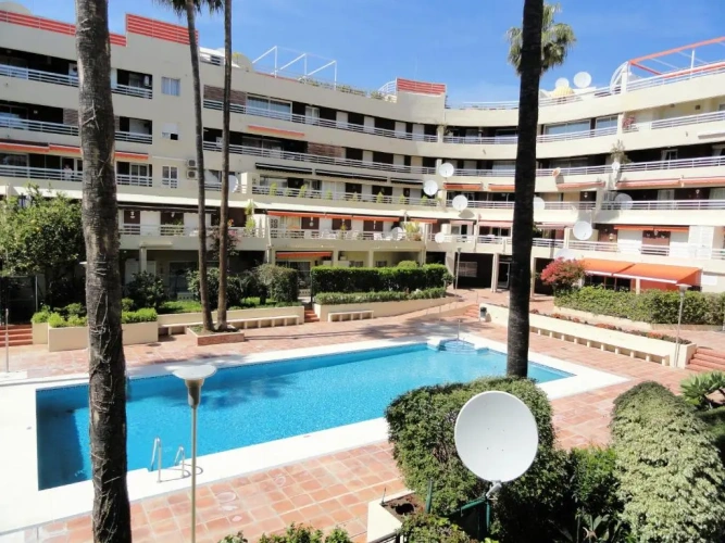 3 Bedrooms Apartment