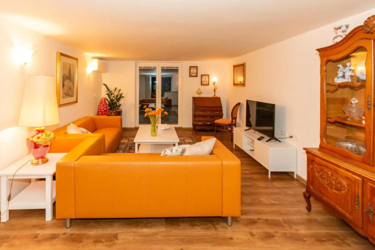 Apartma Spaans