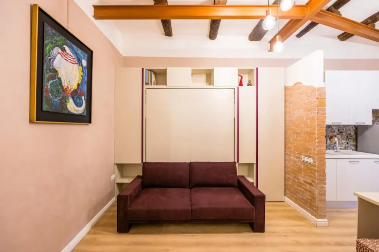 Toledo Warm Renovated Studio