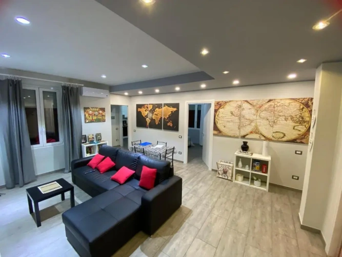 2 Bedrooms Apartment