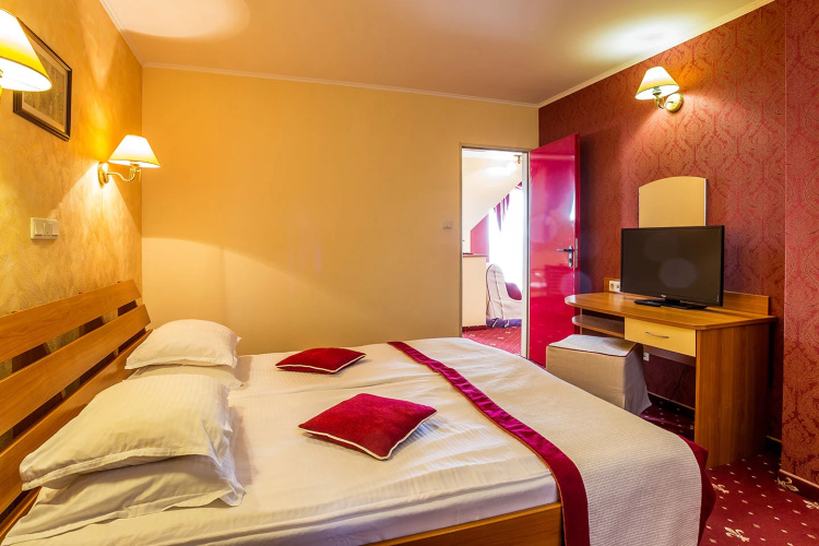 Saint George Hotel & Medical Spa