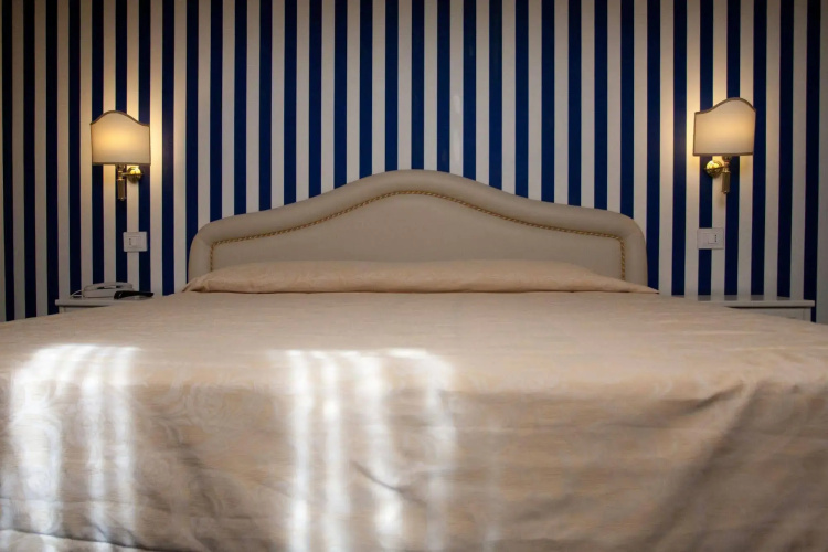Hotel Navy