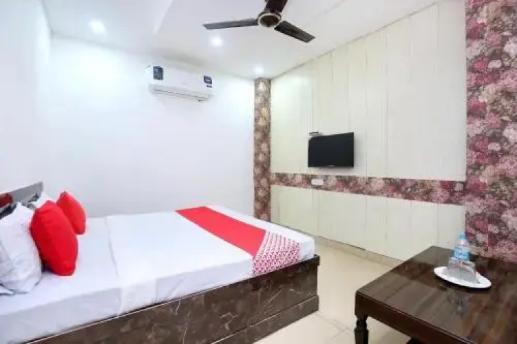 Hotel Blu Hill by OYO Rooms