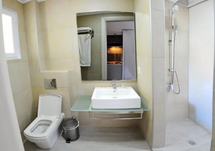 Vliho Bay Suites & Apartments