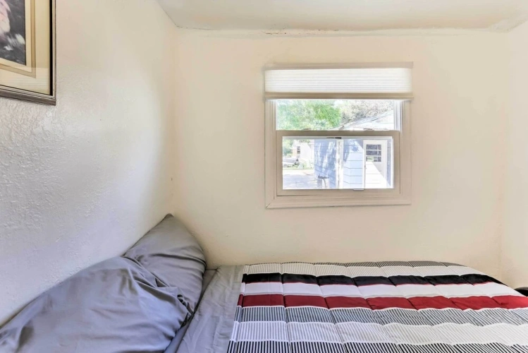 2 Bedrooms Cottage