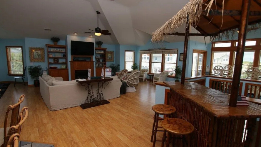 Summer Times - 8 Br Home