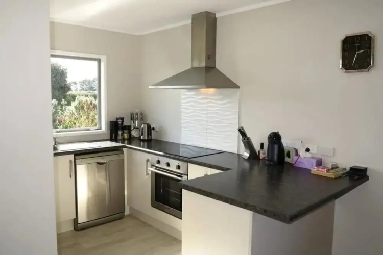 3 Bedrooms Cottage