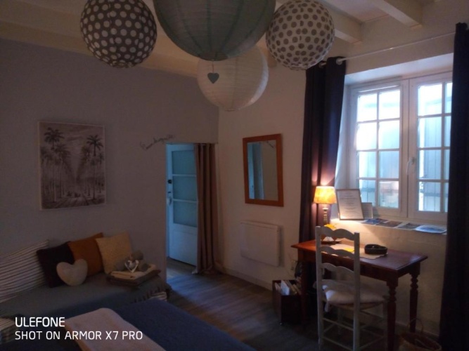 Standard Triple room with view
