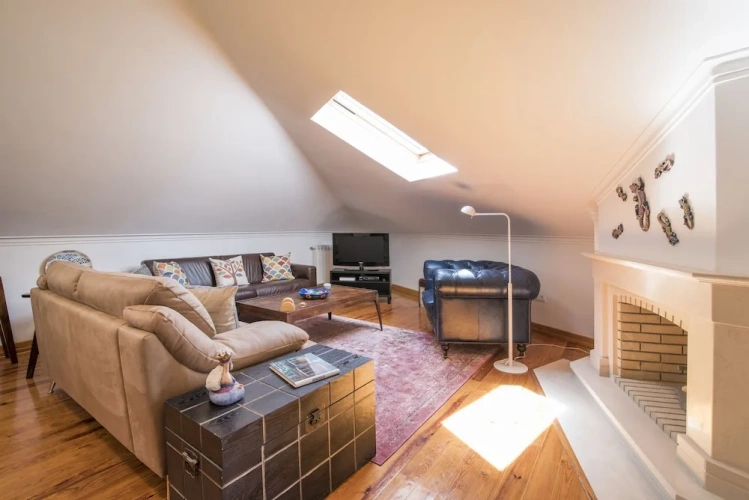 3 Bedrooms Apartment