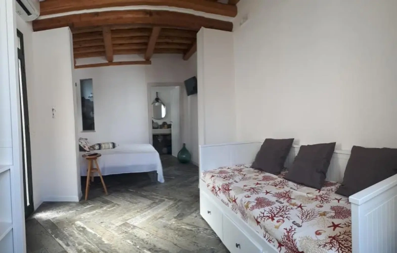 Standard room with balcony