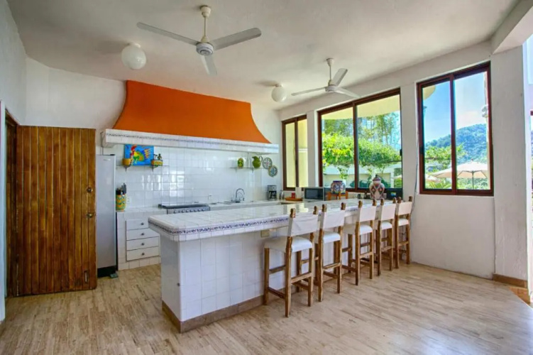 Adventure House Conchas Chinas