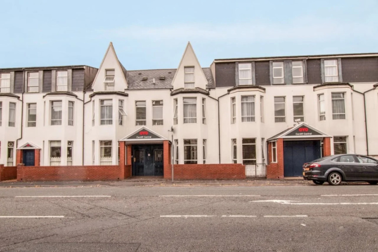 OYO Cardiff Central