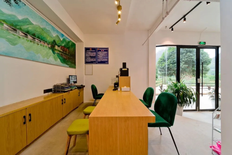 Yangshuo Serene Cove Hotel