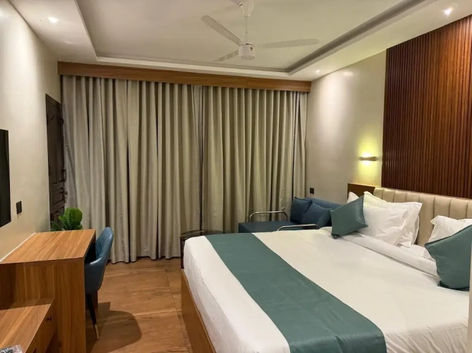 Premium room