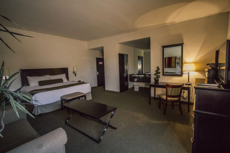 Barrokas Hotel & Suites
