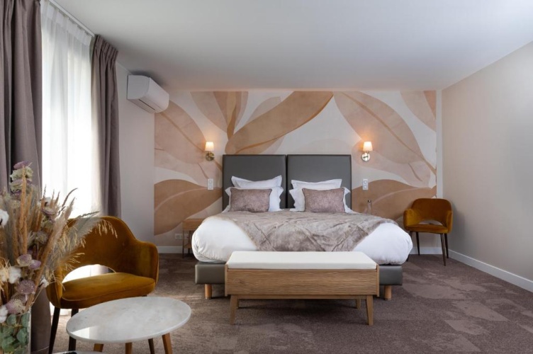 Superior room