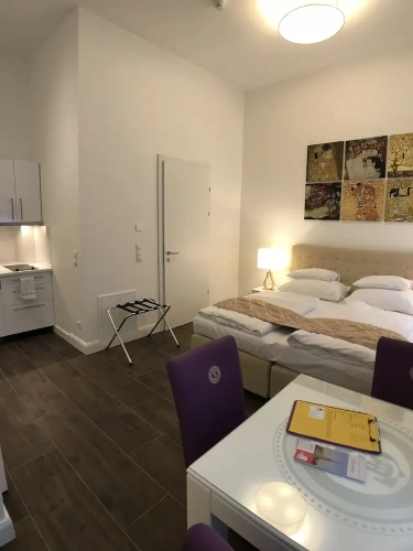 Economy Double Studio