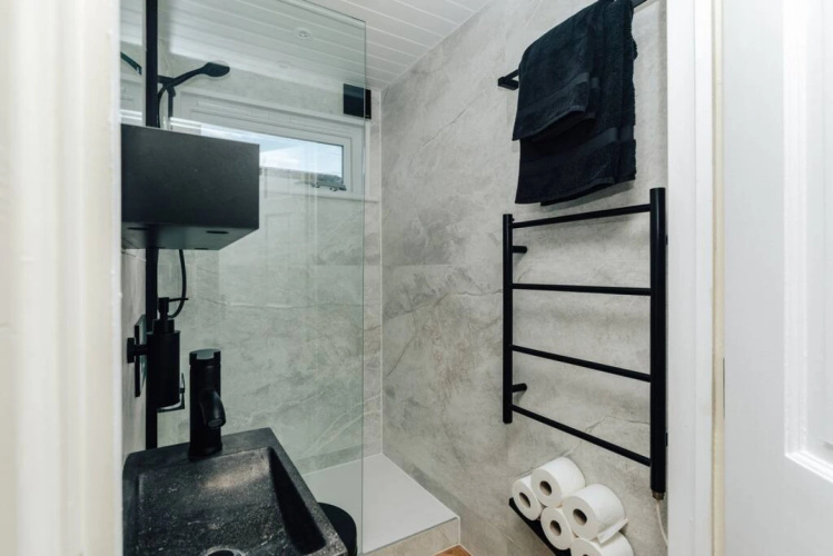 Cuckoo s Hideaway - From 75 Per Night