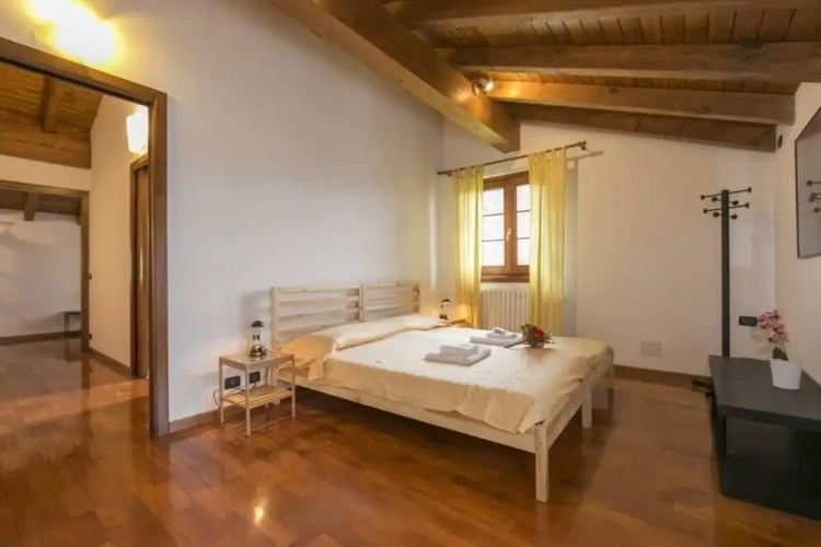 4 Bedrooms Apartment with balcony and with partial view