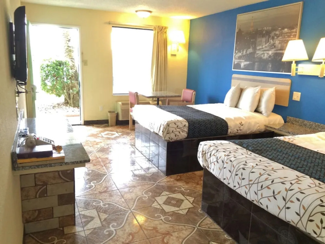 Americas Best Value Inn - Beaumont / I-10