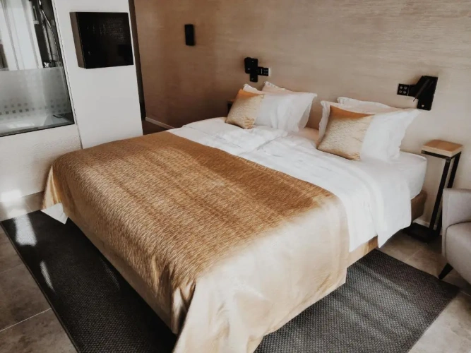 Deluxe Double room with balcony and with sea view