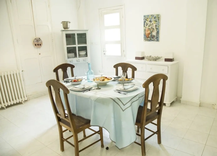 3 Bedrooms Classic Villa