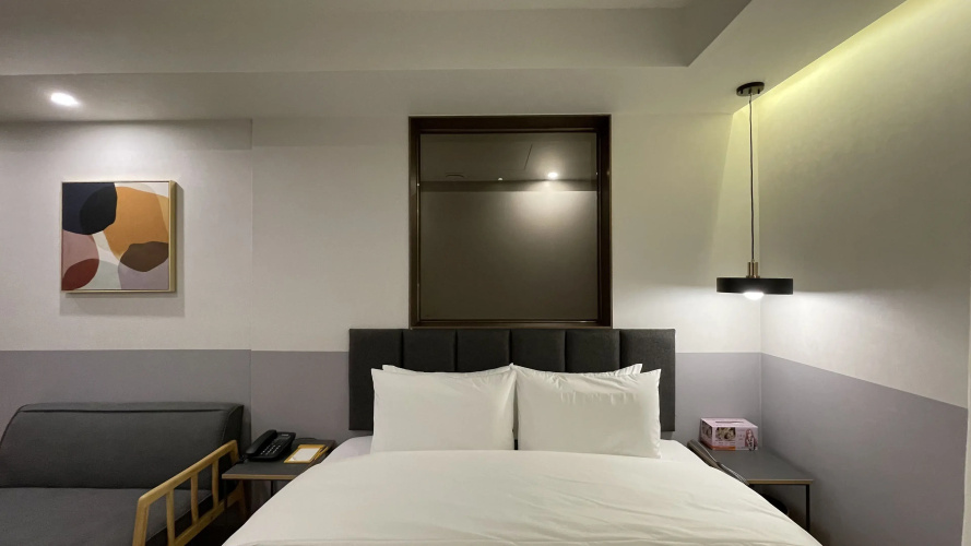 Button Hotel