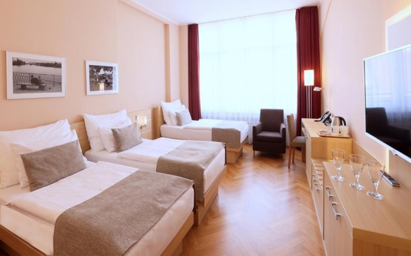 Deluxe Triple room