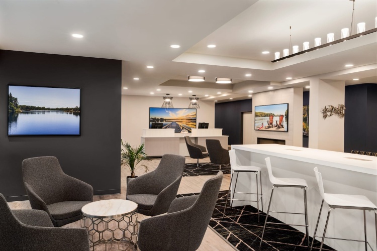 Microtel Inn And Suites By Wyndham Boisbriand photo 19
