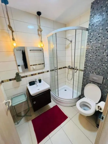 18 Tiny Room