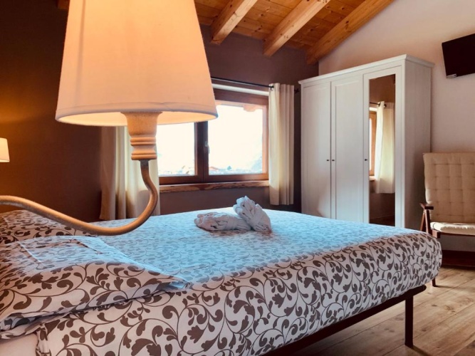 Standard Double room with view
