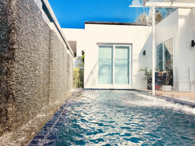 Skylight Villa B-01