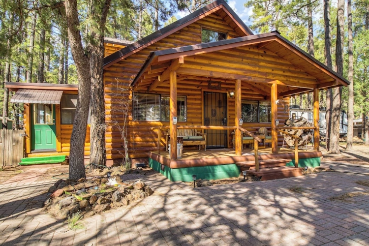 2 Bedrooms Cottage