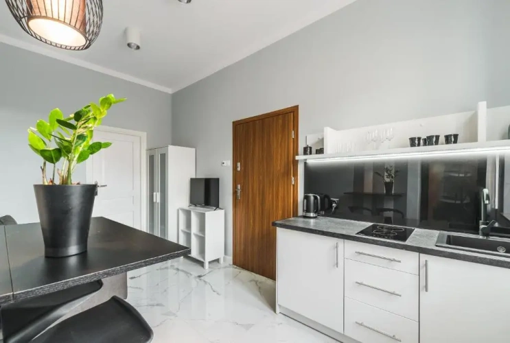1 Bedroom Economy Apartment with courtyard view
